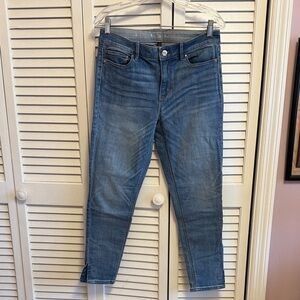 Skinny Crop Women's White House Black Market Blue Jeans
